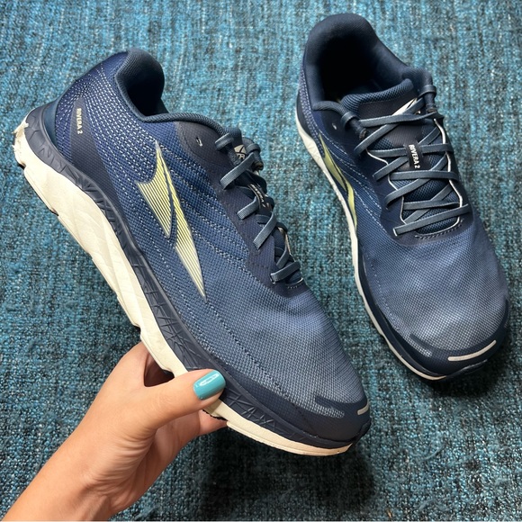 Altra Rivera 2 Running Shoes in Navy Blue - Picture 1 of 11